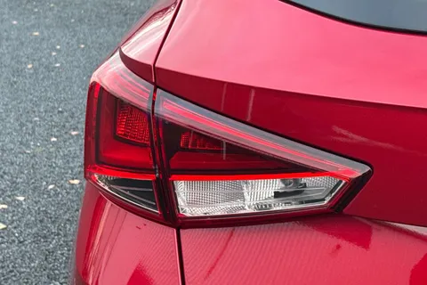 34 of 53 for SEAT Arona 1.0 TSI FR Euro 6 (s/s) 5dr