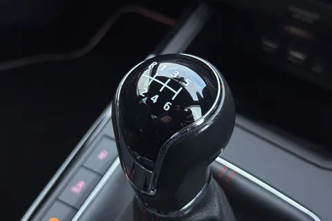 46 of 53 for SEAT Arona 1.0 TSI FR Euro 6 (s/s) 5dr