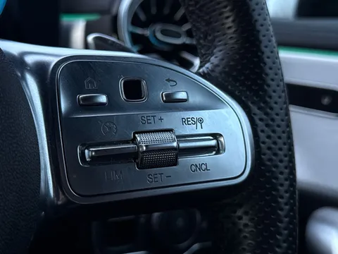 YX21LPP Mercedes-Benz A Class 2.0 A35 AMG (Premium) 7G-DCT 4MATIC Euro 6 (s/s) 5dr Thumbnail #37