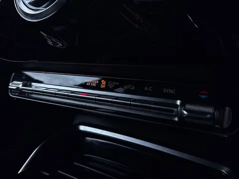 YX21LPP Mercedes-Benz A Class 2.0 A35 AMG (Premium) 7G-DCT 4MATIC Euro 6 (s/s) 5dr Thumbnail #41