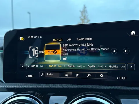 YX21LPP Mercedes-Benz A Class 2.0 A35 AMG (Premium) 7G-DCT 4MATIC Euro 6 (s/s) 5dr Thumbnail #45