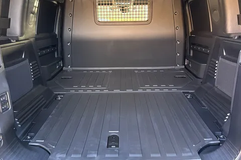 DL75BWD Land Rover Defender 110 3.0 D250 Hard Top X-Dynamic SE 5dr Thumbnail #11