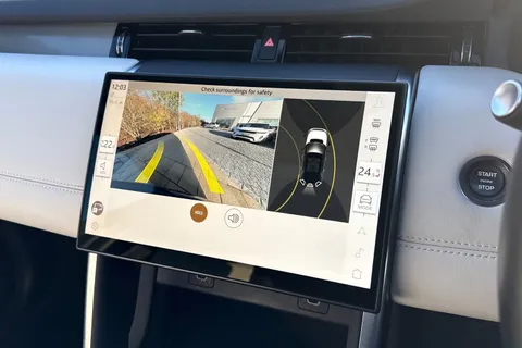 KO73NHB Land Rover Discovery Sport 1.5 P300e Dynamic HSE 5dr Thumbnail #13