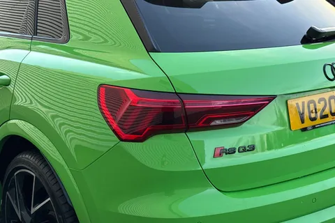 16 of 60 for Audi RS Q3 400 PS S tronic