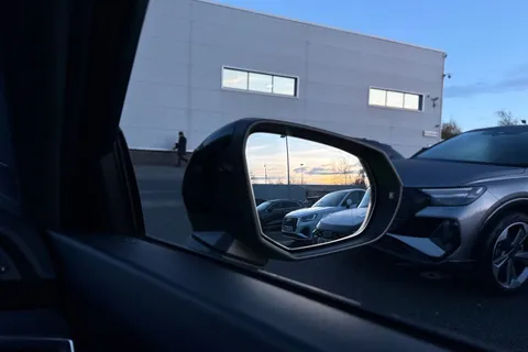 18 of 60 for Audi RS Q3 400 PS S tronic