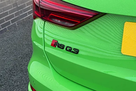 28 of 60 for Audi RS Q3 400 PS S tronic