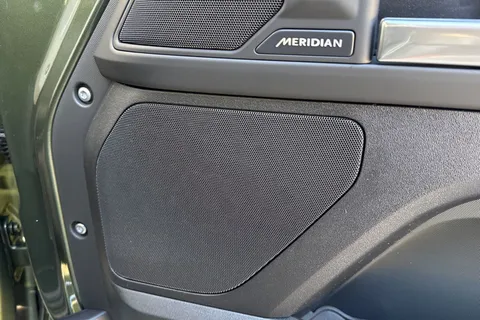 DL75BWD Land Rover Defender 110 3.0 D250 Hard Top X-Dynamic SE 5dr Thumbnail #25