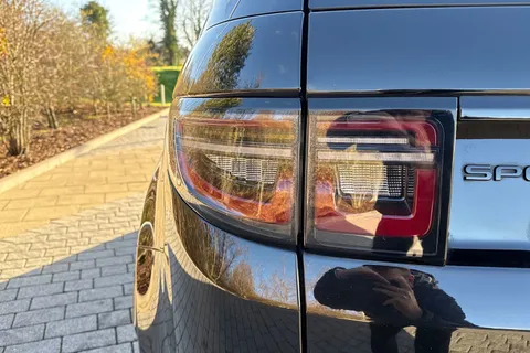 KO73NHB Land Rover Discovery Sport 1.5 P300e Dynamic HSE 5dr Thumbnail #27