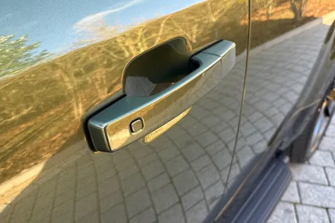 DL75BWD Land Rover Defender 110 3.0 D250 Hard Top X-Dynamic SE 5dr Thumbnail #33