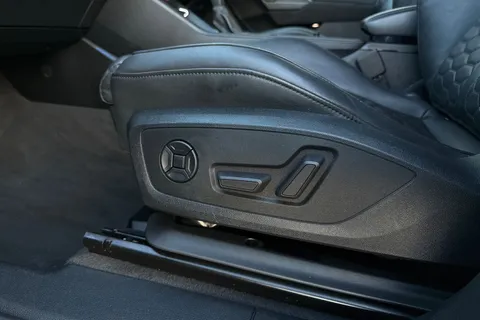 45 of 60 for Audi RS Q3 400 PS S tronic