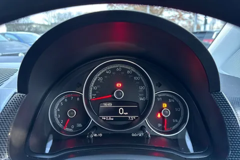 25 of 42 for Volkswagen Up! 1.0 65PS Up 5dr | Maps And More