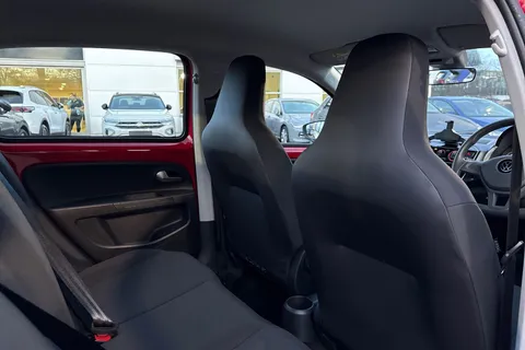 31 of 42 for Volkswagen Up! 1.0 65PS Up 5dr | Maps And More