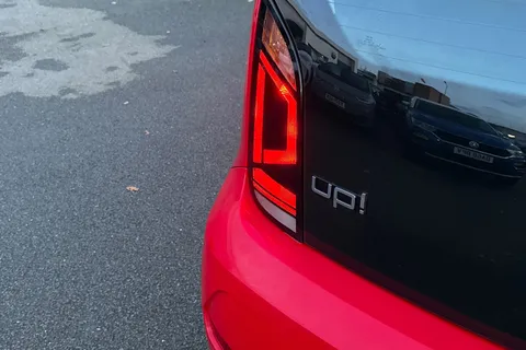 33 of 42 for Volkswagen Up! 1.0 65PS Up 5dr | Maps And More