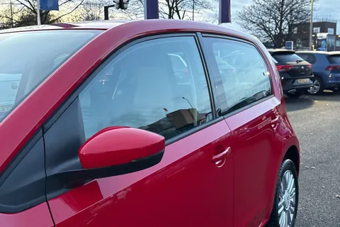 34 of 42 for Volkswagen Up! 1.0 65PS Up 5dr | Maps And More