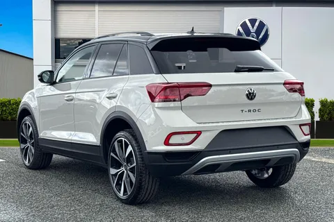  Volkswagen T-Roc 1.5 TSI Style Design Euro 6 (s/s) 5dr Thumbnail #3