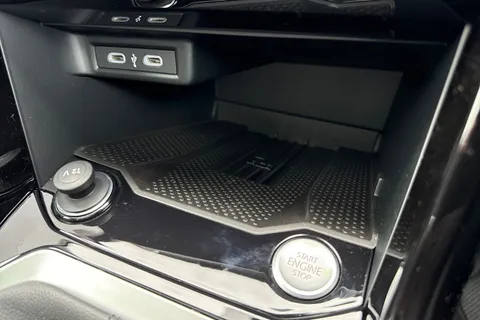  Volkswagen T-Roc 1.5 TSI Style Design Euro 6 (s/s) 5dr Thumbnail #40