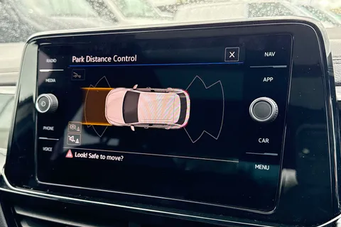  Volkswagen T-Roc 1.5 TSI Style Design Euro 6 (s/s) 5dr Thumbnail #48