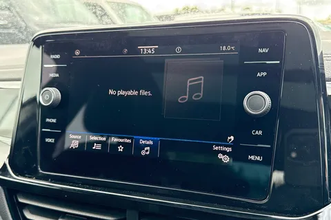  Volkswagen T-Roc 1.5 TSI Style Design Euro 6 (s/s) 5dr Thumbnail #50