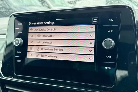  Volkswagen T-Roc 1.5 TSI Style Design Euro 6 (s/s) 5dr Thumbnail #55