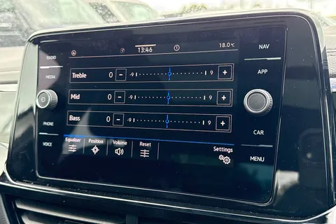  Volkswagen T-Roc 1.5 TSI Style Design Euro 6 (s/s) 5dr Thumbnail #56