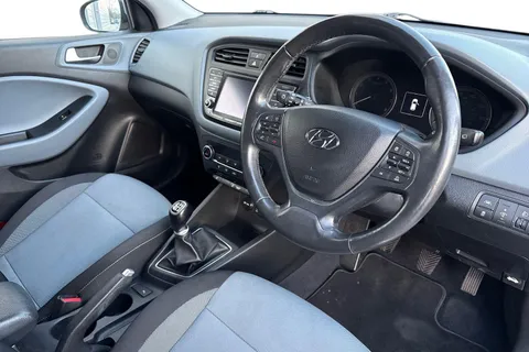 SC15UYX Hyundai I20 1.2 Premium SE Nav Euro 6 5dr Thumbnail #14
