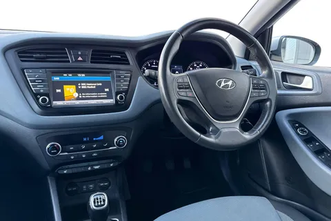 SC15UYX Hyundai I20 1.2 Premium SE Nav Euro 6 5dr Thumbnail #18