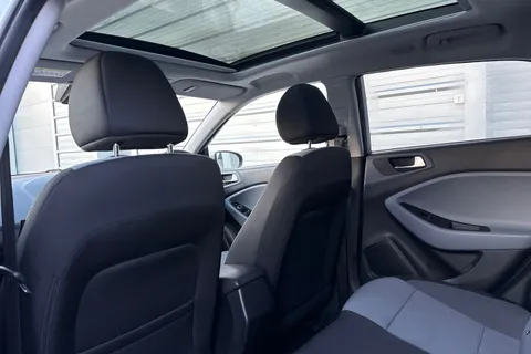 SC15UYX Hyundai I20 1.2 Premium SE Nav Euro 6 5dr Thumbnail #33