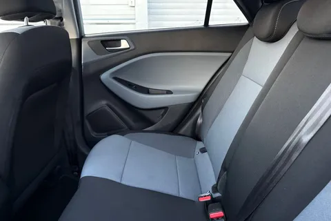 SC15UYX Hyundai I20 1.2 Premium SE Nav Euro 6 5dr Thumbnail #34