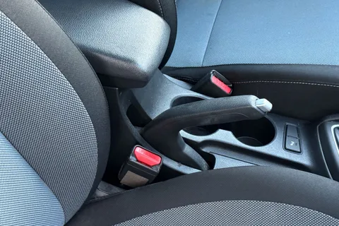 SC15UYX Hyundai I20 1.2 Premium SE Nav Euro 6 5dr Thumbnail #39