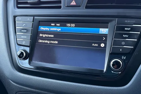 SC15UYX Hyundai I20 1.2 Premium SE Nav Euro 6 5dr Thumbnail #45