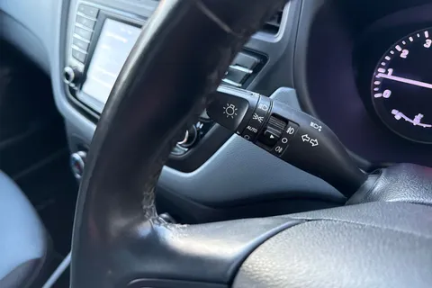 SC15UYX Hyundai I20 1.2 Premium SE Nav Euro 6 5dr Thumbnail #48