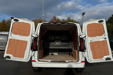 DG25EWU Volkswagen Transporter 2.0 TDI 150 Commerce Plus Van Thumbnail #6