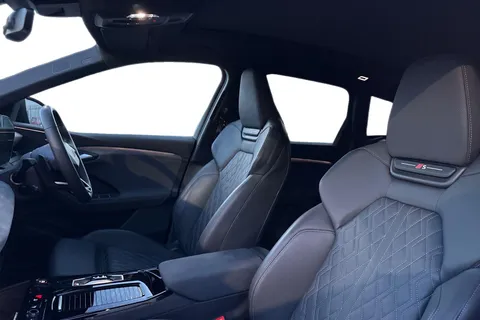 FP74AHY Audi Sq6 E-Tron SQ6 SUV Edition 1 e-tron  360,00 kW Thumbnail #16