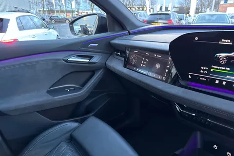 FP74AHY Audi Sq6 E-Tron SQ6 SUV Edition 1 e-tron  360,00 kW Thumbnail #20