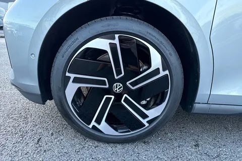 DF75PVK Volkswagen ID. Buzz GTX LWB 7 Seat 340 PS 79 kWh Pro Electric Automatic - Heat Pump Thumbnail #12