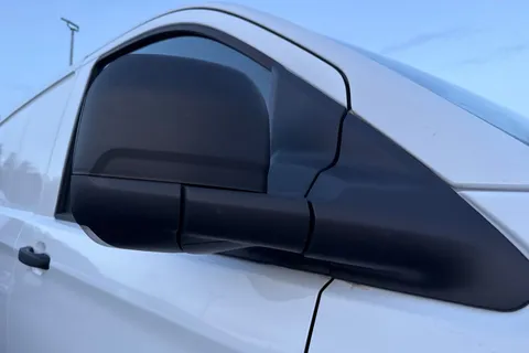 DG25EXT Volkswagen Transporter 2.0 TDI 150 Commerce Plus Van Thumbnail #27