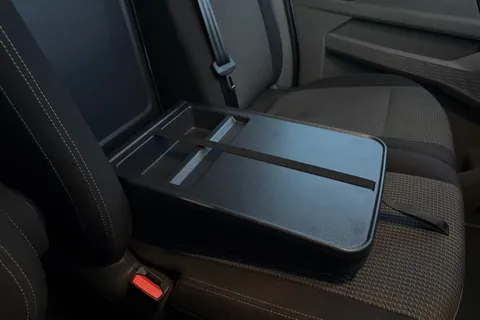 DG25EXT Volkswagen Transporter 2.0 TDI 150 Commerce Plus Van Thumbnail #35