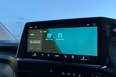 DG25EXT Volkswagen Transporter 2.0 TDI 150 Commerce Plus Van Thumbnail #46