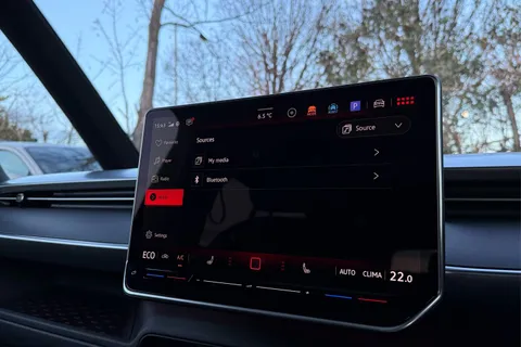 DF75PVK Volkswagen ID. Buzz GTX LWB 7 Seat 340 PS 79 kWh Pro Electric Automatic - Heat Pump Thumbnail #50