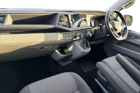 MF74OLR Volkswagen Transporter 2.0 TDI 150 Highline Kombi Van DSG Thumbnail #9