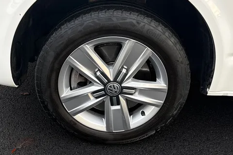 MF74OLR Volkswagen Transporter 2.0 TDI 150 Highline Kombi Van DSG Thumbnail #23