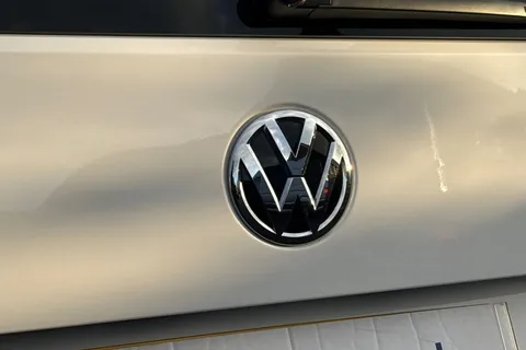 MF74OLR Volkswagen Transporter 2.0 TDI 150 Highline Kombi Van DSG Thumbnail #26