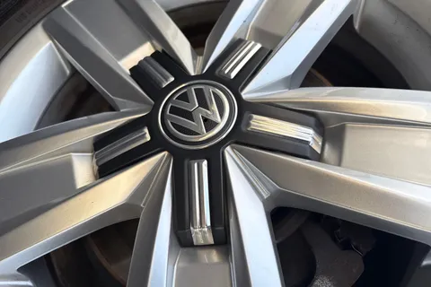 MF74OLR Volkswagen Transporter 2.0 TDI 150 Highline Kombi Van DSG Thumbnail #28