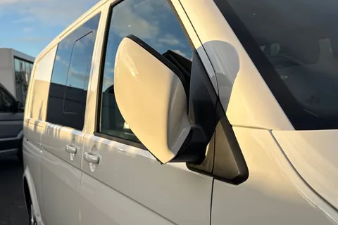 MF74OLR Volkswagen Transporter 2.0 TDI 150 Highline Kombi Van DSG Thumbnail #30