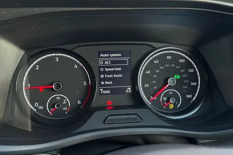 MF74OLR Volkswagen Transporter 2.0 TDI 150 Highline Kombi Van DSG Thumbnail #35