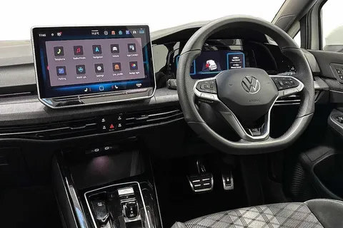 DA25OZM Volkswagen Golf 2.0 TDI 150 R-Line 5dr DSG **WINTER PACK** Thumbnail #2