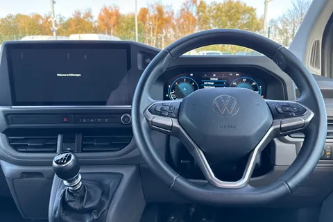 DF25GHZ Volkswagen Transporter 2.0 TDI 110 Commerce Pro Van Thumbnail #18