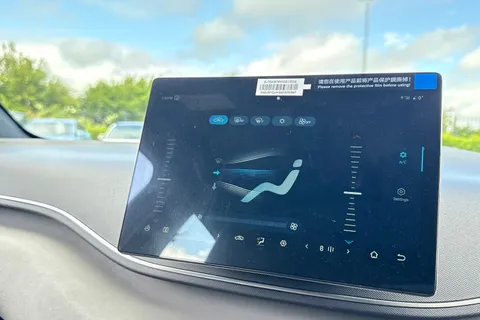  BYD Dolphin Surf 30kWh Active Auto 5dr Thumbnail #19