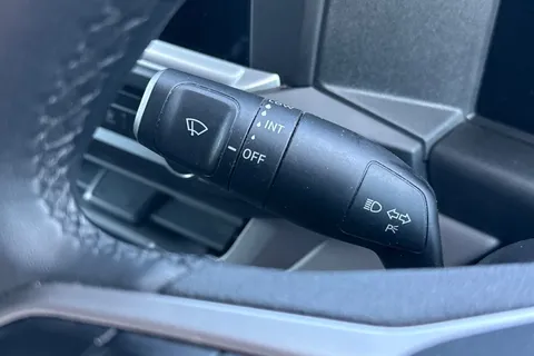 DF25GHZ Volkswagen Transporter 2.0 TDI 110 Commerce Pro Van Thumbnail #39