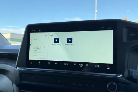 DF25GHZ Volkswagen Transporter 2.0 TDI 110 Commerce Pro Van Thumbnail #45